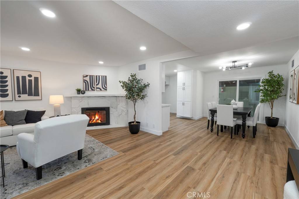 Pomona, CA 91767,930 Barbara LN