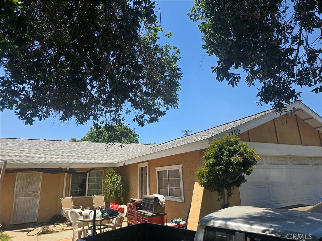 Fontana, CA 92336,7702 Newport CT