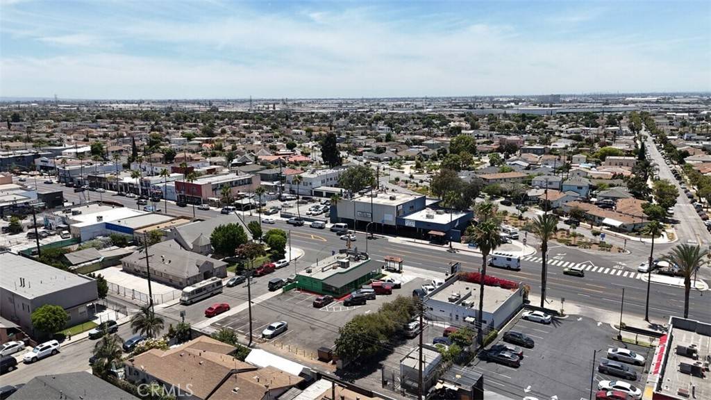 Los Angeles, CA 90022,5825 Whittier BLVD