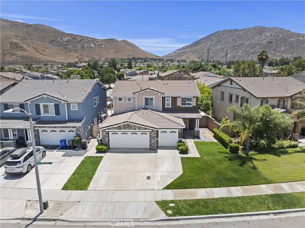 Fontana, CA 92337,17129 Lacebark ST