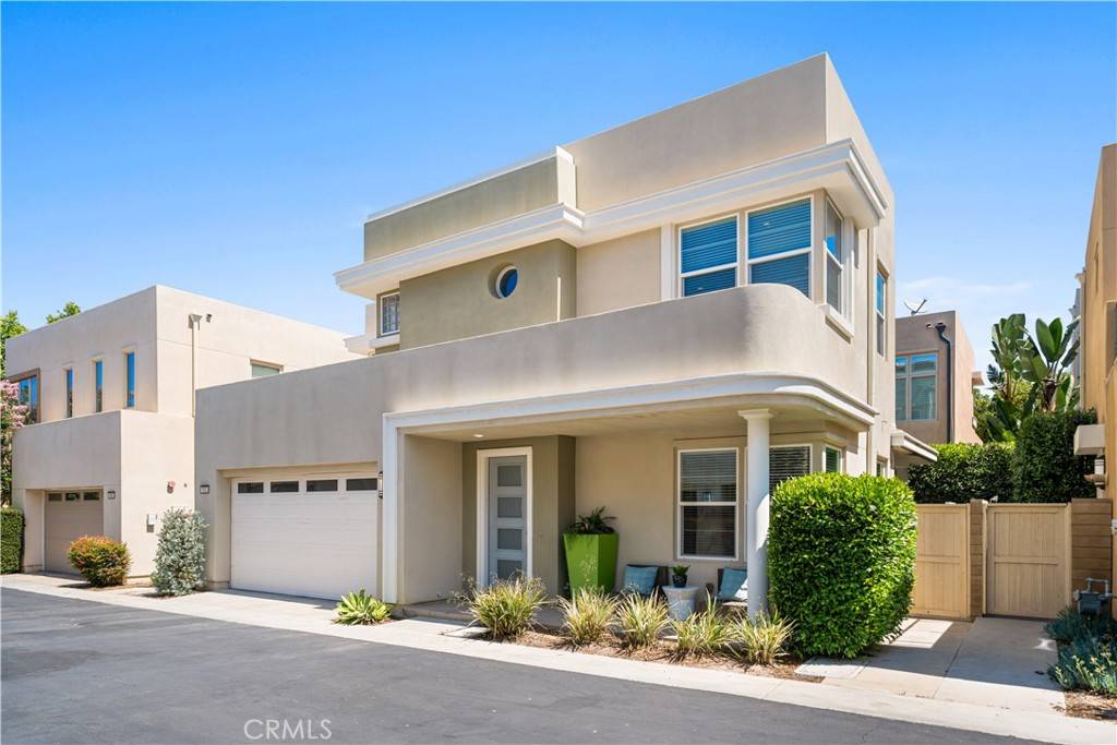 Irvine, CA 92618,814 Beacon
