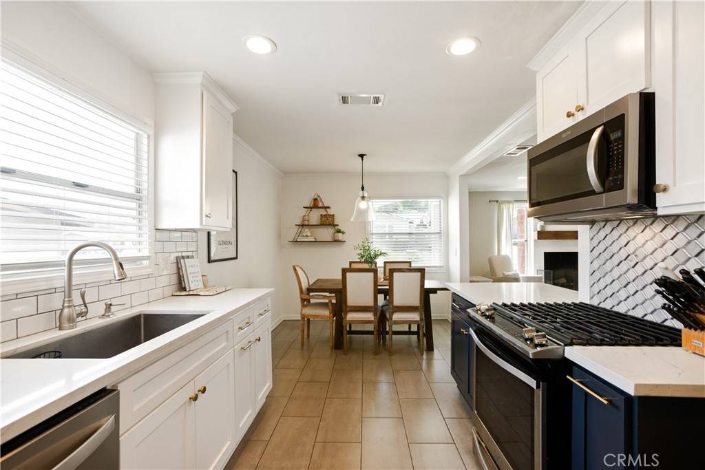 Glendora, CA 91740,817 Caballo AVE
