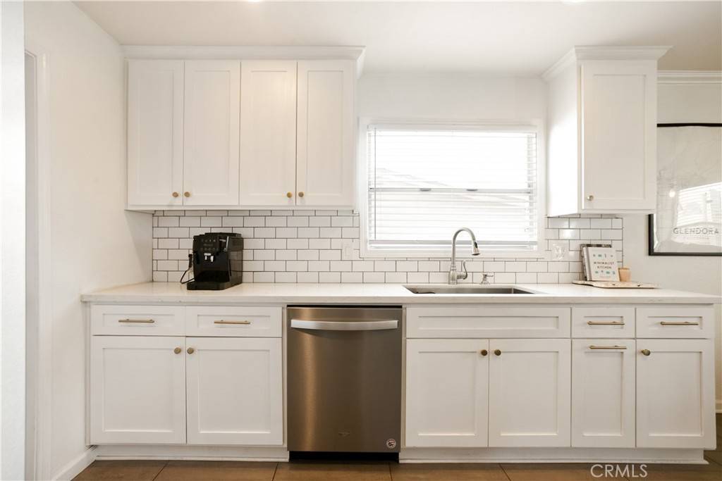 Glendora, CA 91740,817 Caballo AVE