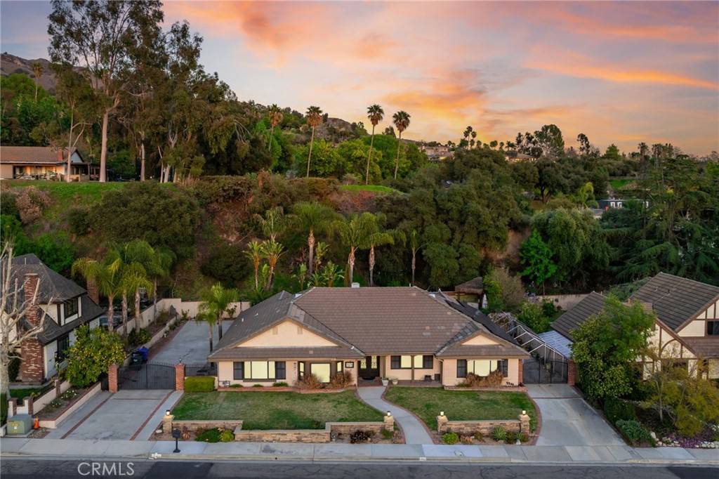 Glendora, CA 91741,514 N Valley Center AVE