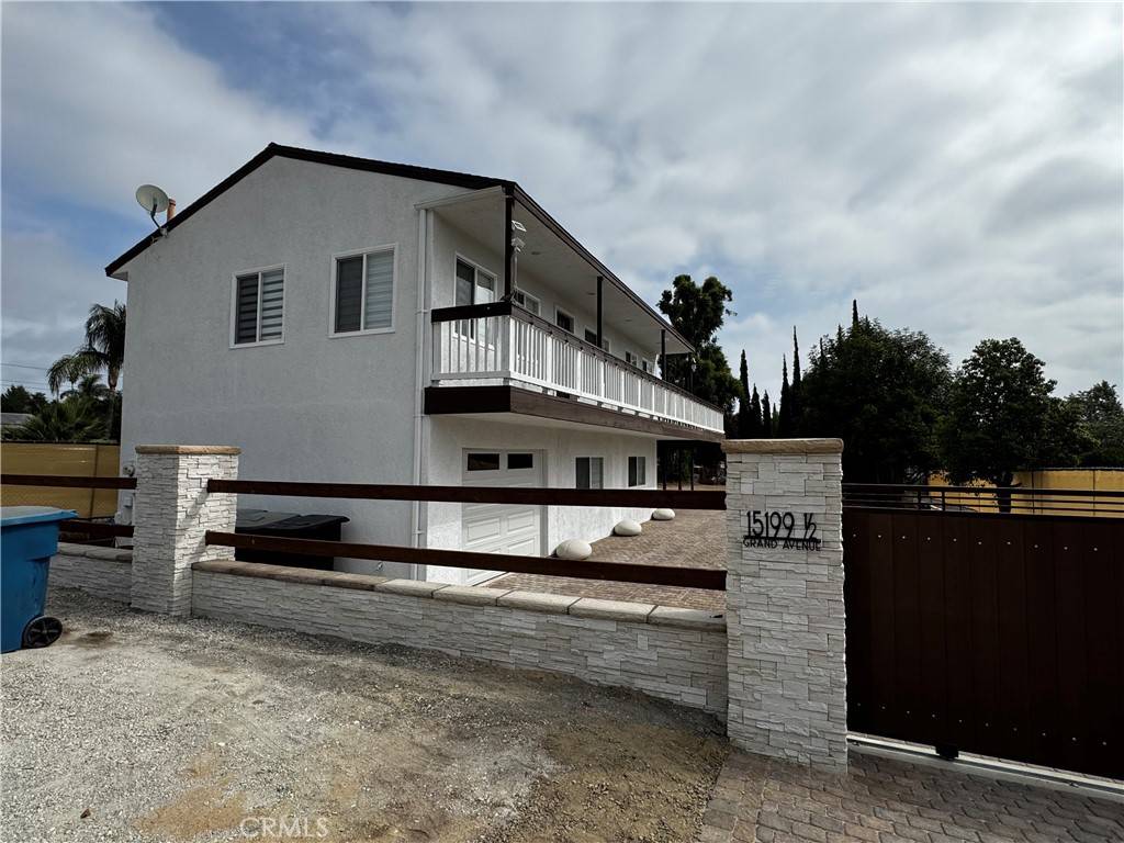 Lake Elsinore, CA 92530,15199 1/2 Grand AVE #2