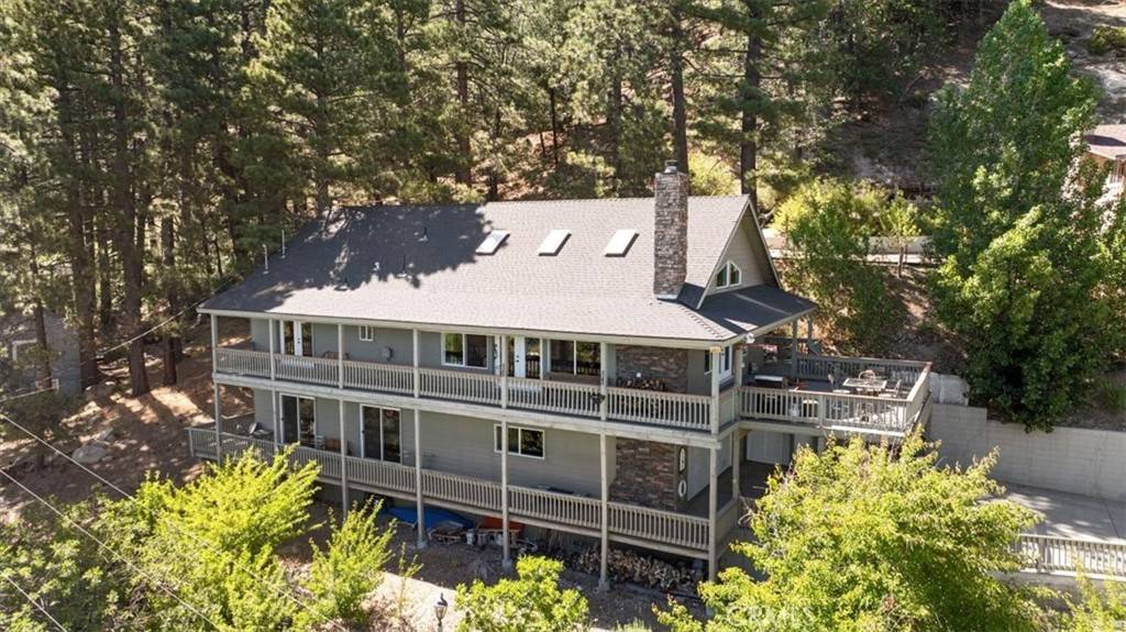 Fawnskin, CA 92333,38960 North Shore DR