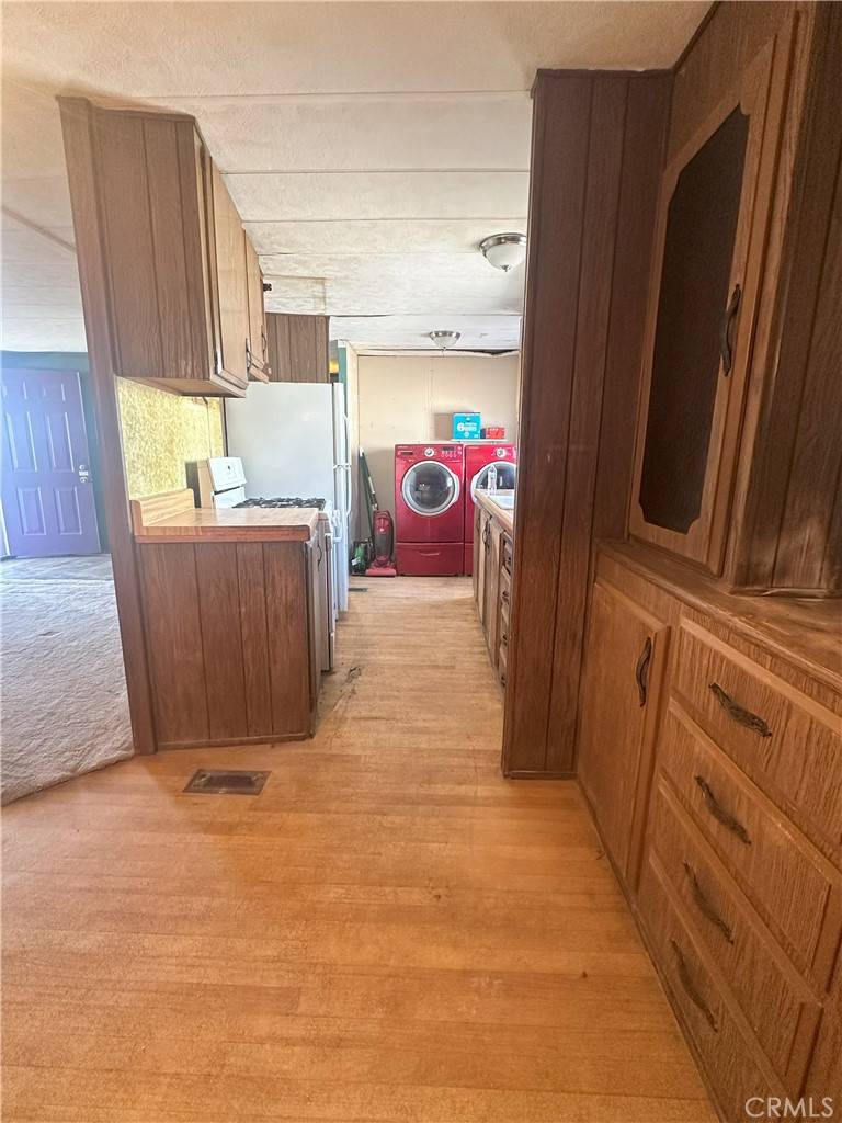 Rosamond, CA 93560,1258 Rosamond BLVD #40