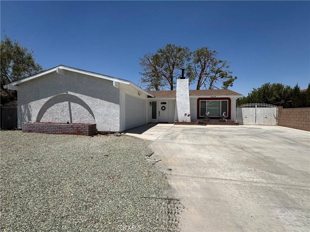 Helendale, CA 92342,14676 Cool Glen DR