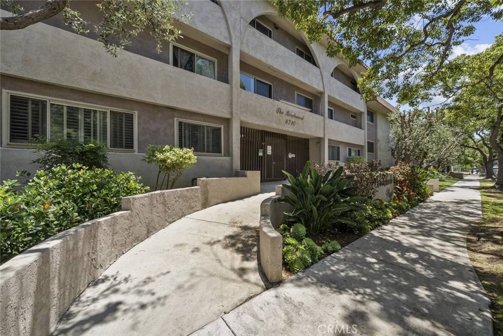 Los Angeles, CA 90045,8710 Belford AVE #215B
