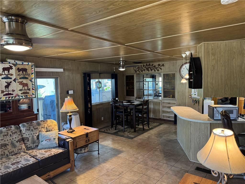 La Verne, CA 91750,2755 Arrow Highway #28