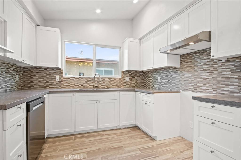 La Puente, CA 91746,13734 E Shaver ST
