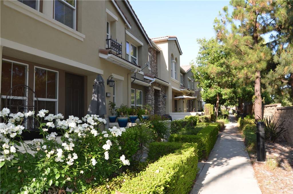 Fontana, CA 92336,15723 Parkhouse DR #40