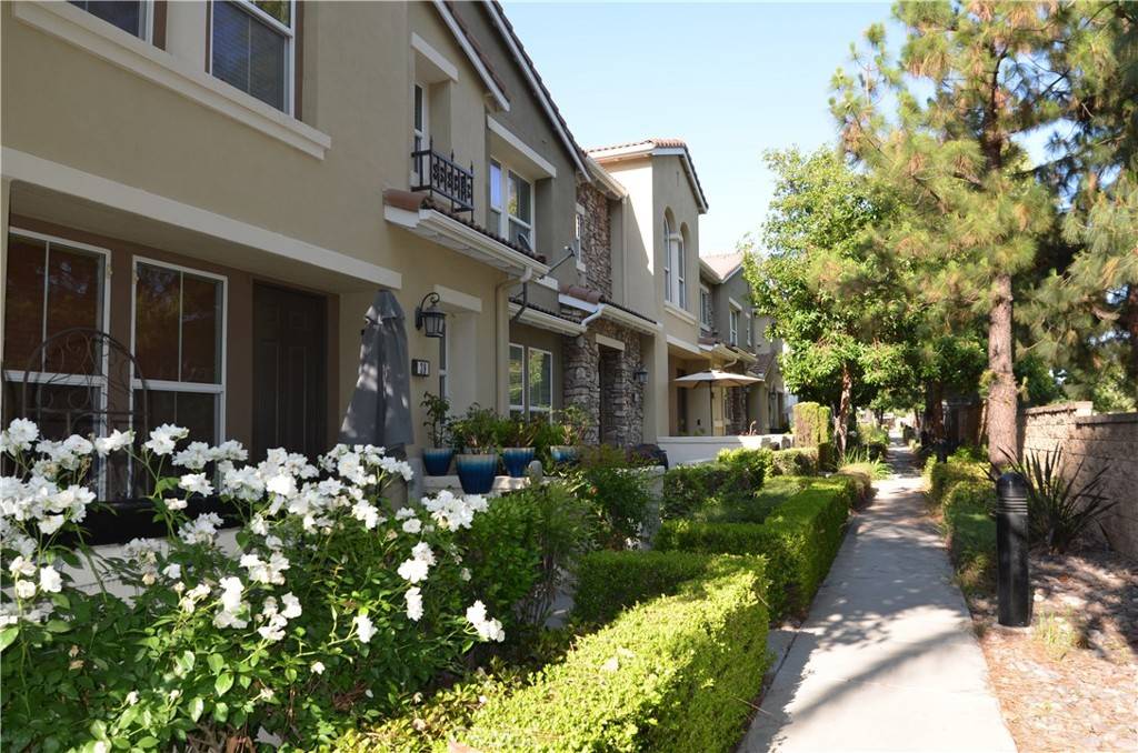 Fontana, CA 92336,15723 Parkhouse DR #40