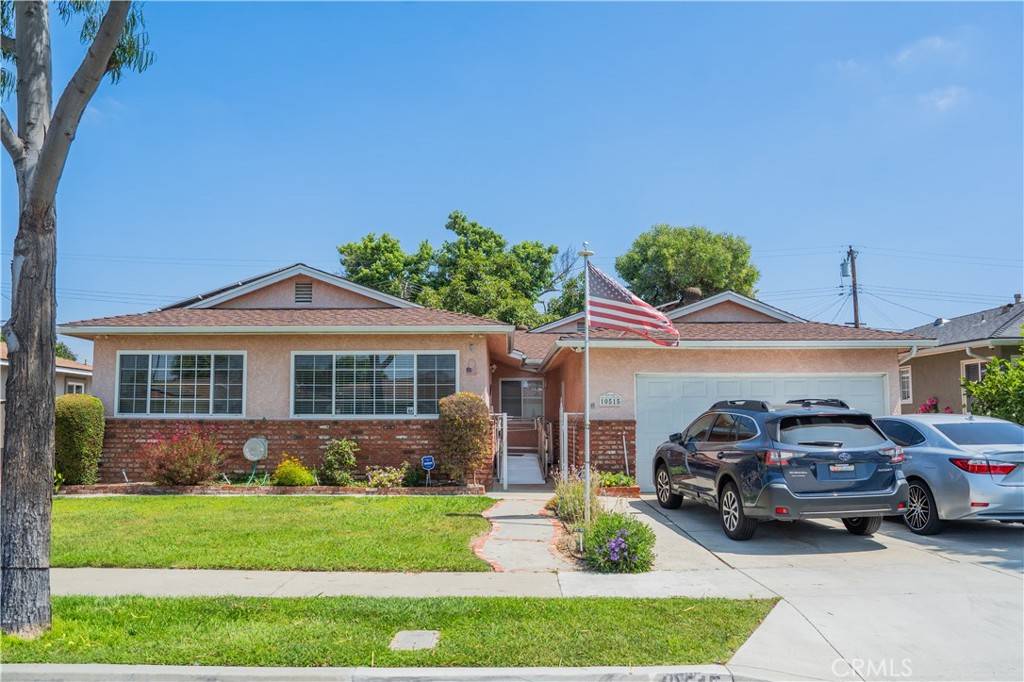 Bellflower, CA 90706,10515 Acoro ST