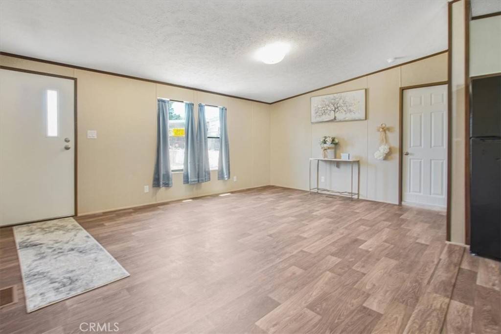 Victorville, CA 92395,13984 Victoria Dr