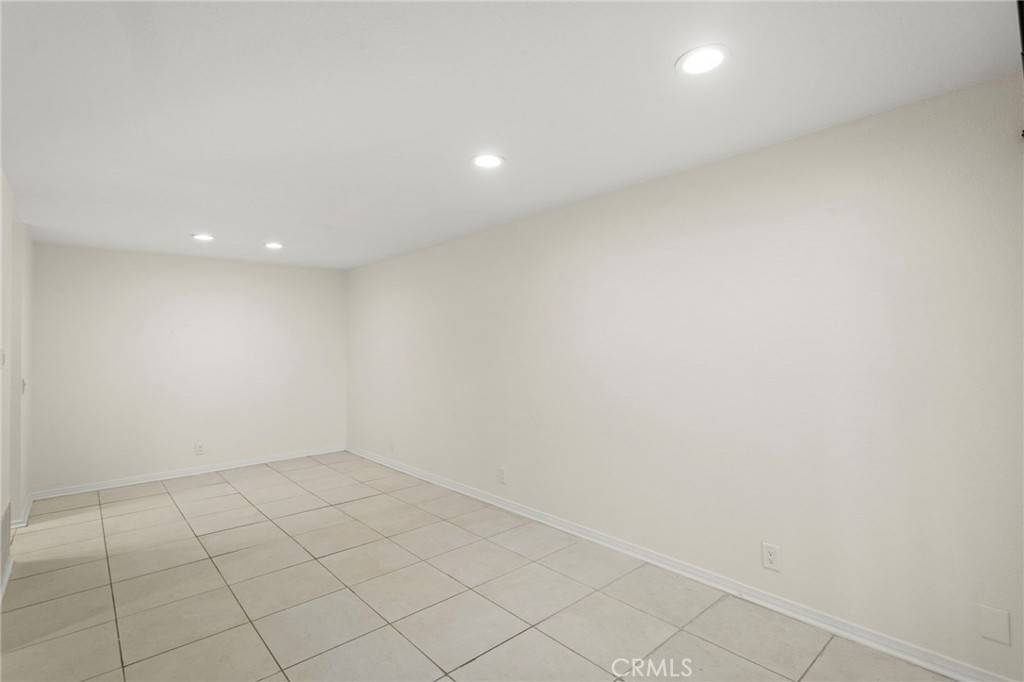 Palm Springs, CA 92262,575 N Villa CT #111