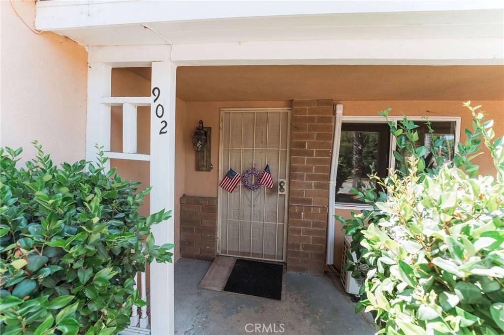 La Habra, CA 90631,902 E Francis AVE