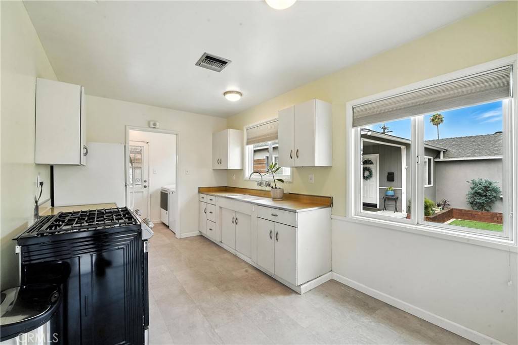 6418 E Keynote ST Long Beach, CA 90808