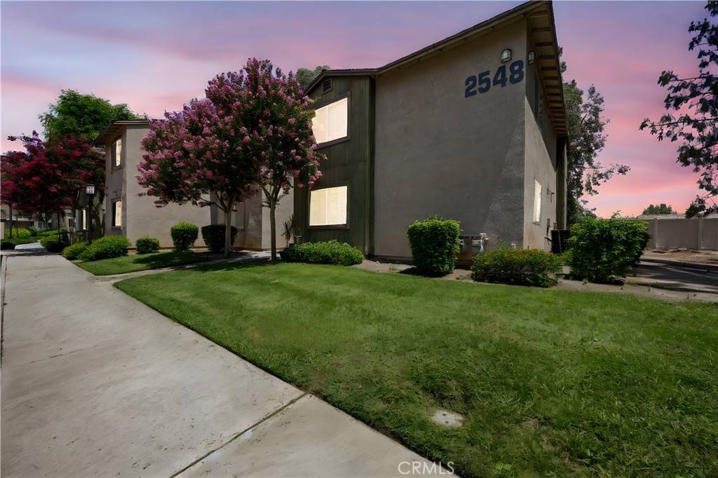 Corona, CA 92882,2548 Avenida Del Vista #103