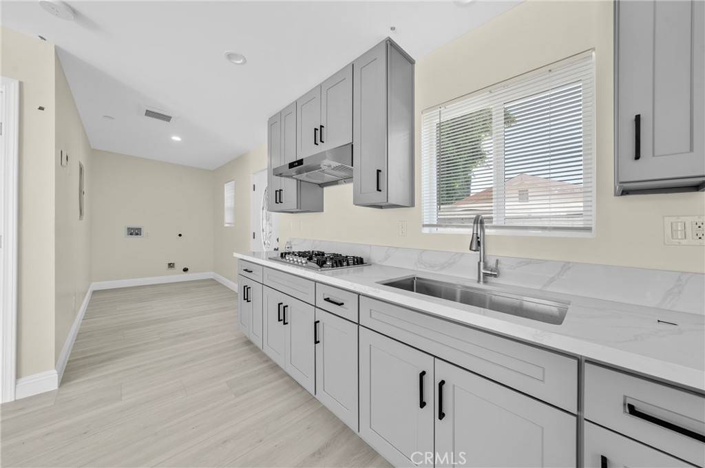 South El Monte, CA 91733,1911 Bryce RD