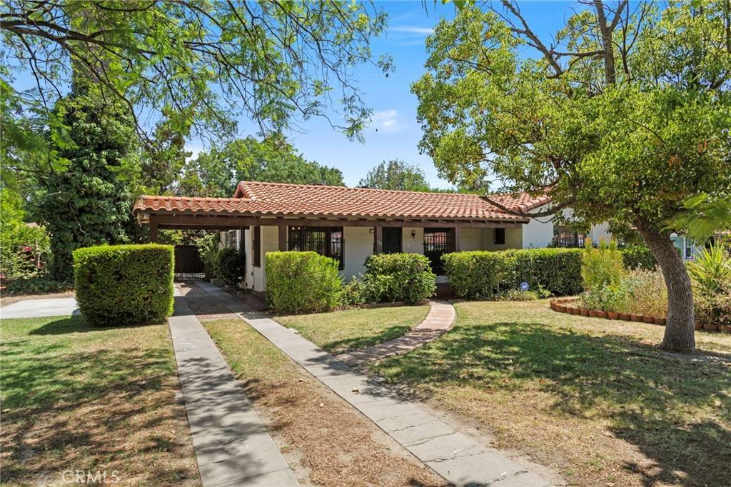 San Bernardino, CA 92405,733 W 24th ST