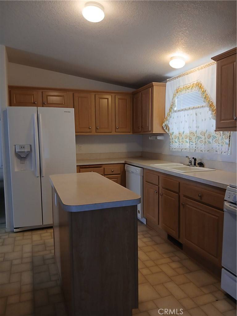 Victorville, CA 92395,13393 Mariposa Rd Spc 251 RD
