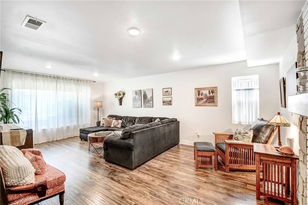 Corona, CA 92879,458 Termino AVE