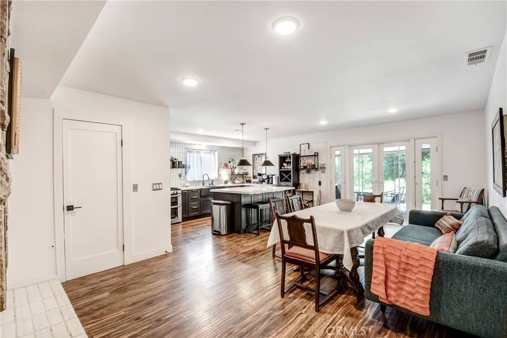 Corona, CA 92879,458 Termino AVE