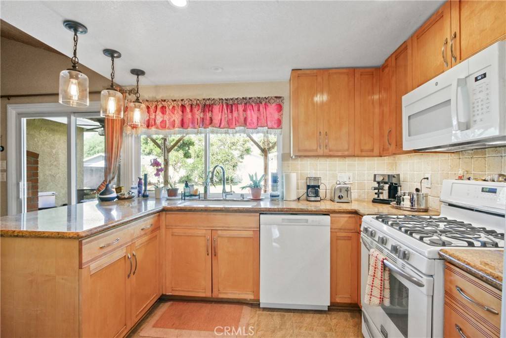 Upland, CA 91786,1477 Winston CT