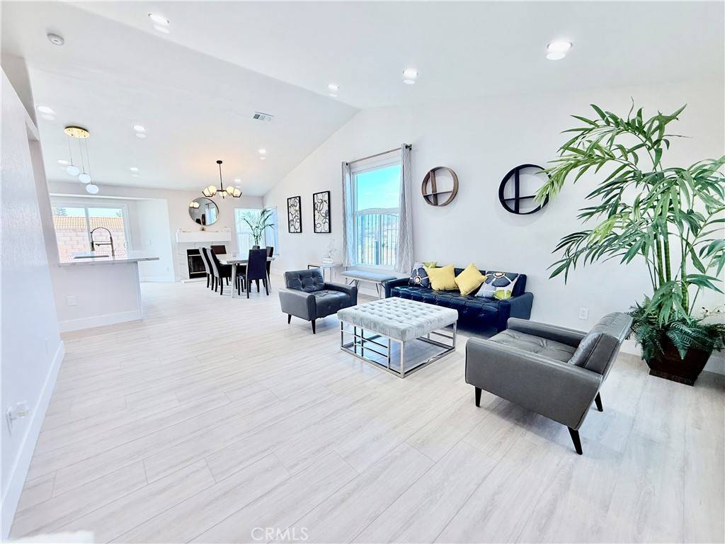 Rialto, CA 92377,1421 Wildflower ST