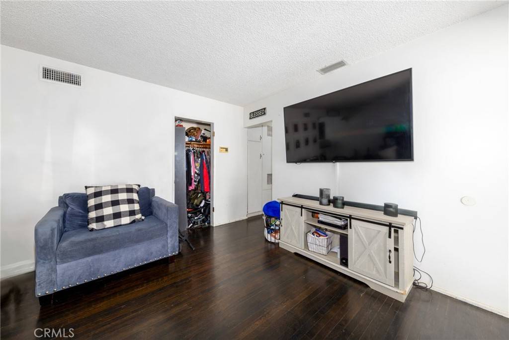 El Monte, CA 91732,5082 La Madera AVE
