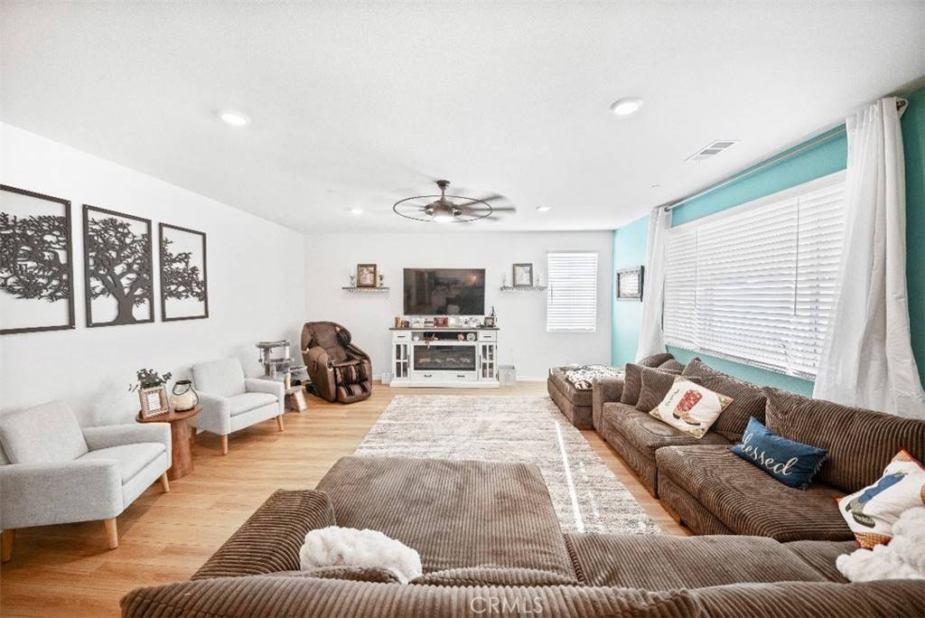 Hemet, CA 92545,5066 Banjo WAY