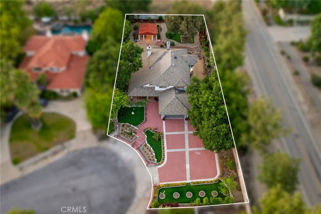 Claremont, CA 91711,981 Deep Springs DR