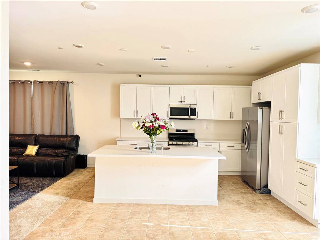Ontario, CA 91761,3677 S Nexa Paseo