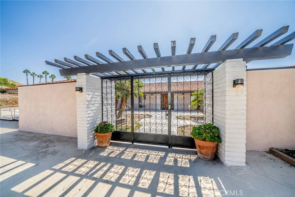 San Jacinto, CA 92583,42031 San Jose DR