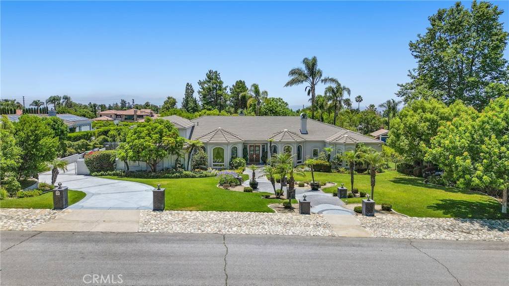Claremont, CA 91711,1032 Amarillo DR
