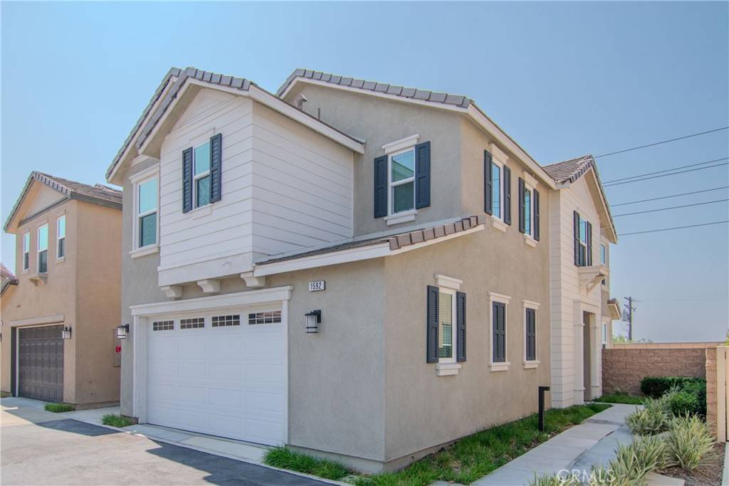 Upland, CA 91784,1592 Redwoods DR