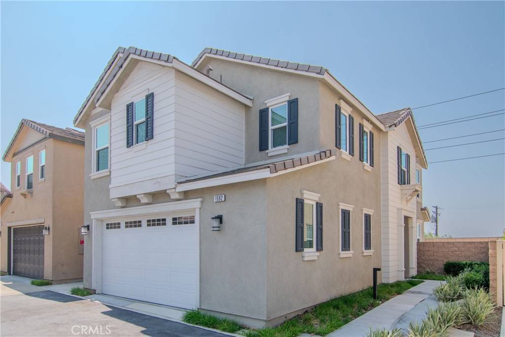 Upland, CA 91784,1592 Redwoods DR