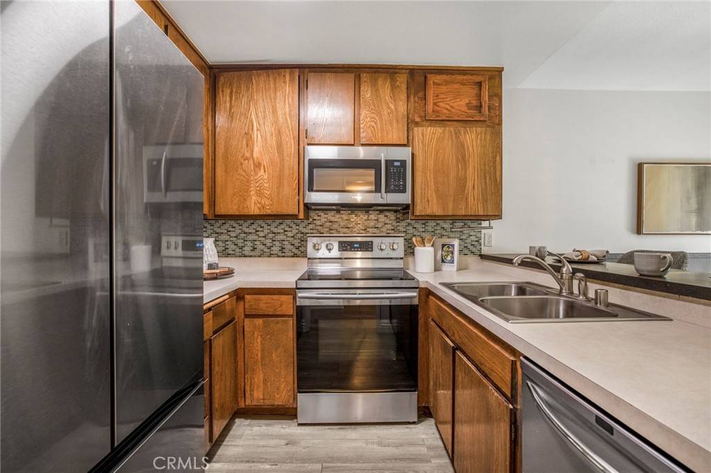 Upland, CA 91786,939 W Pine ST #44