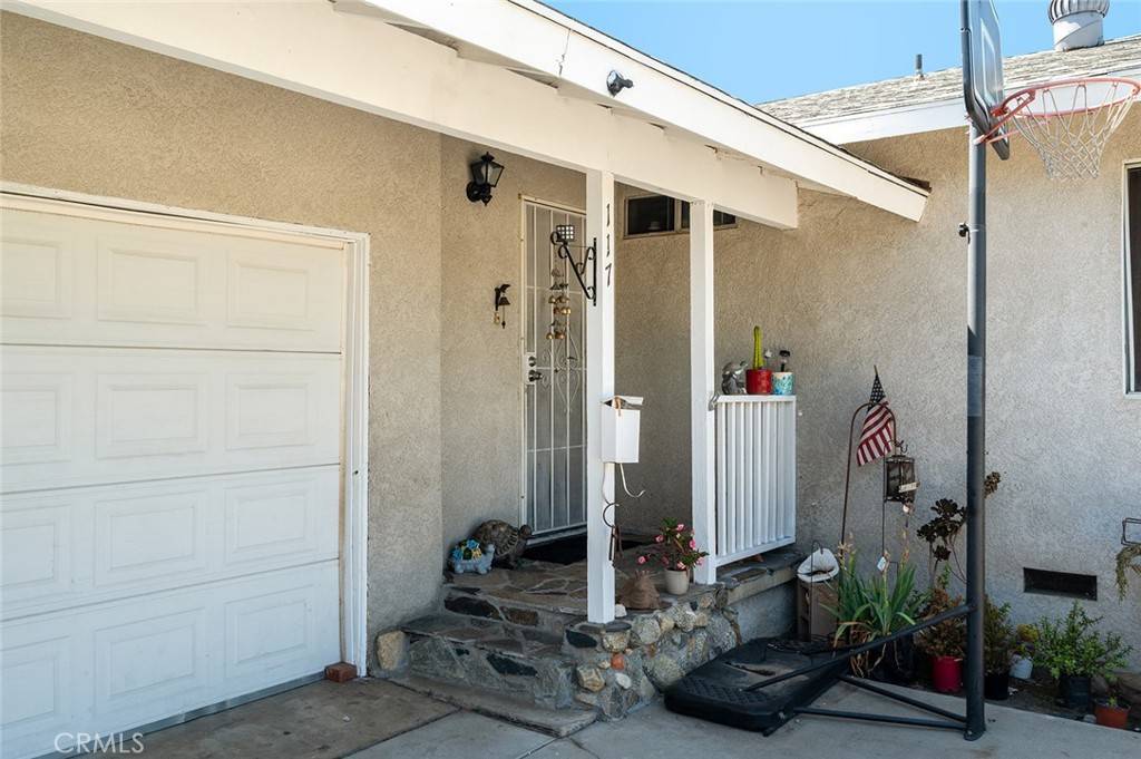 West Covina, CA 91790,117 N Morada AVE