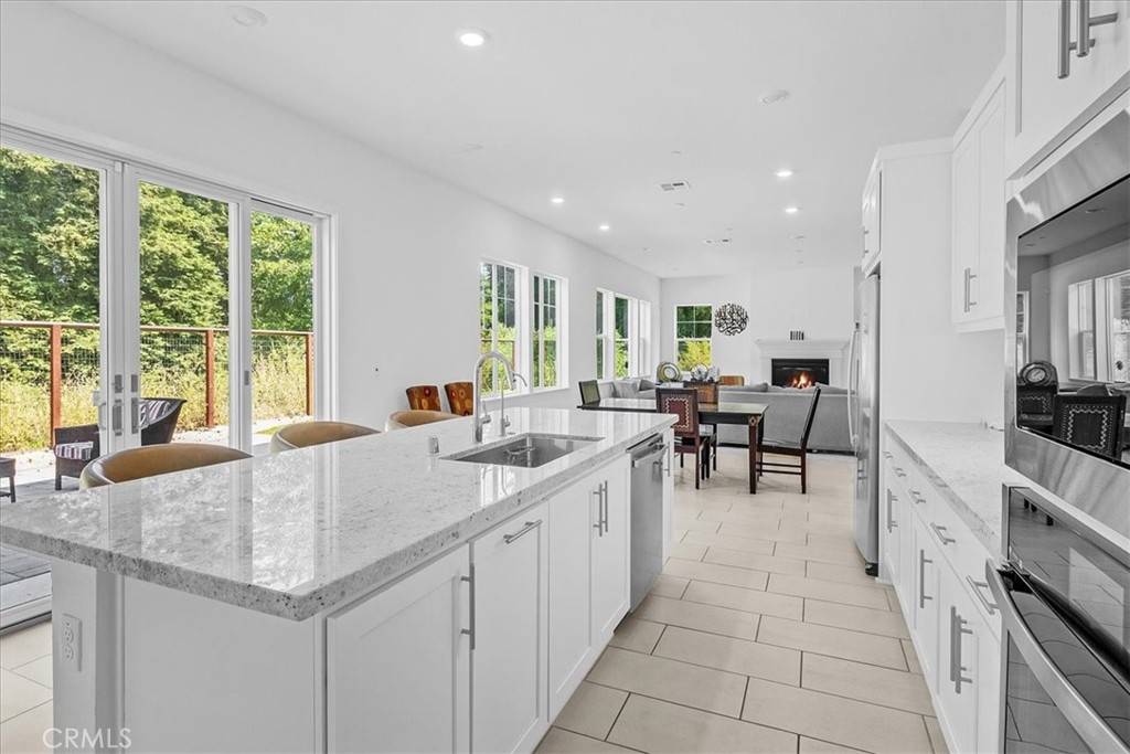 Scotts Valley, CA 95066,211 Creekside CT