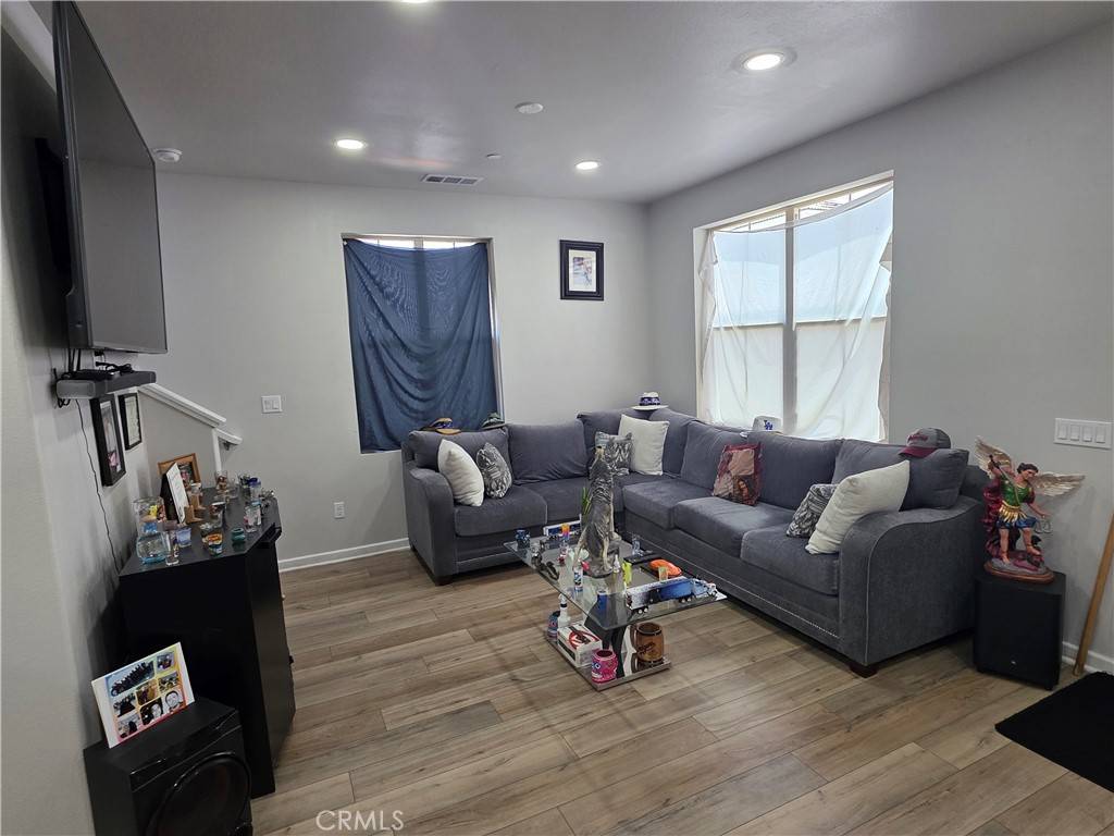 Rialto, CA 92376,440 N Glenwood AVE