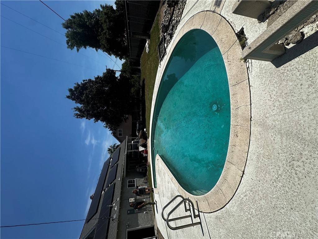 Rialto, CA 92376,1374 N Primrose AVE