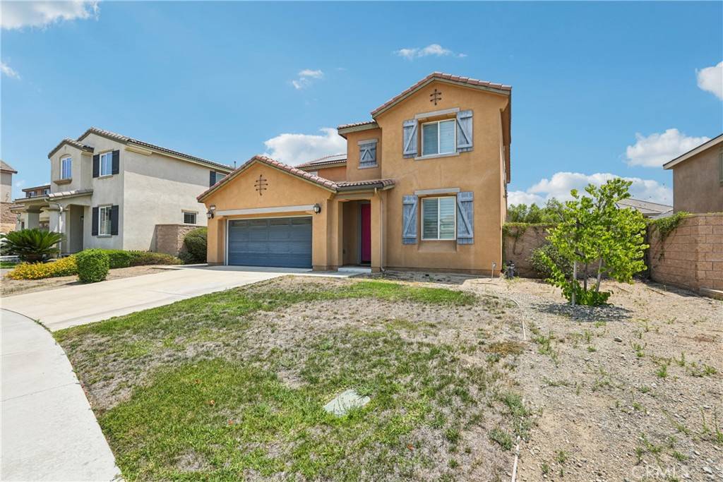 Fontana, CA 92336,5371 Salt Bush WAY