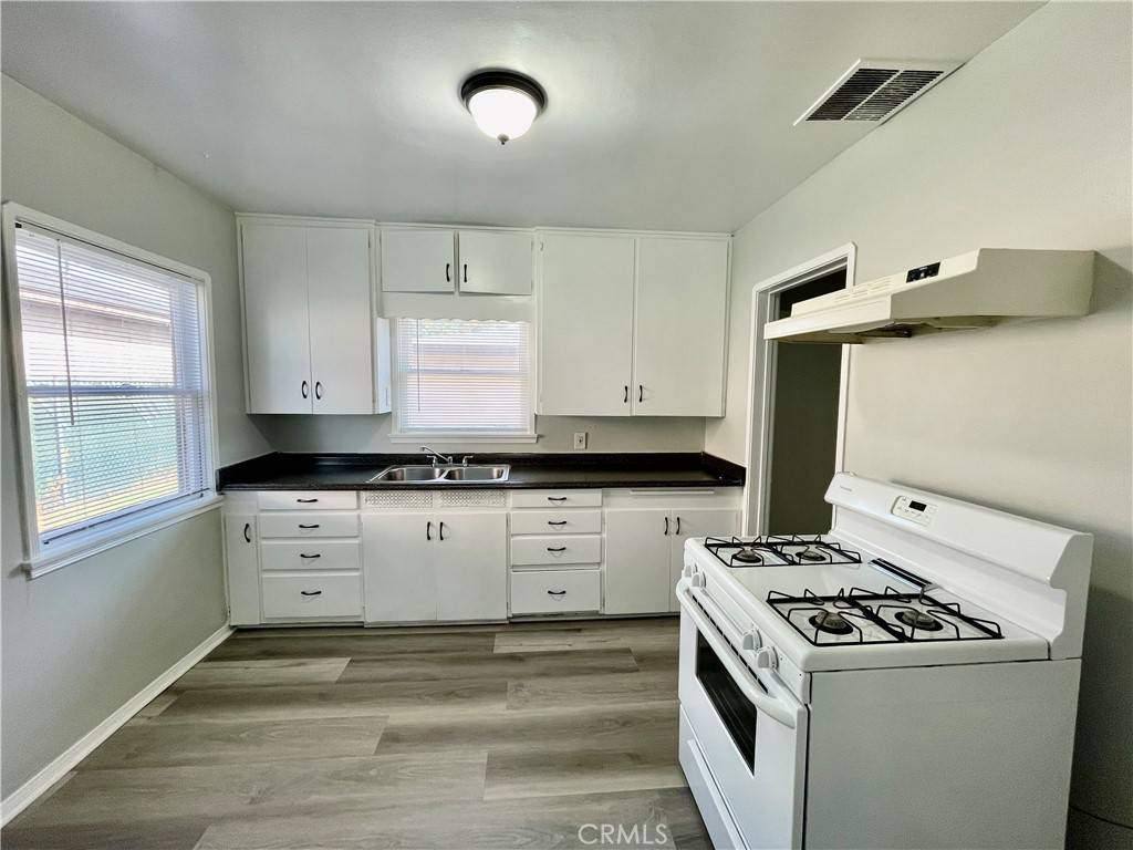 Pomona, CA 91766,732 E Fernleaf AVE