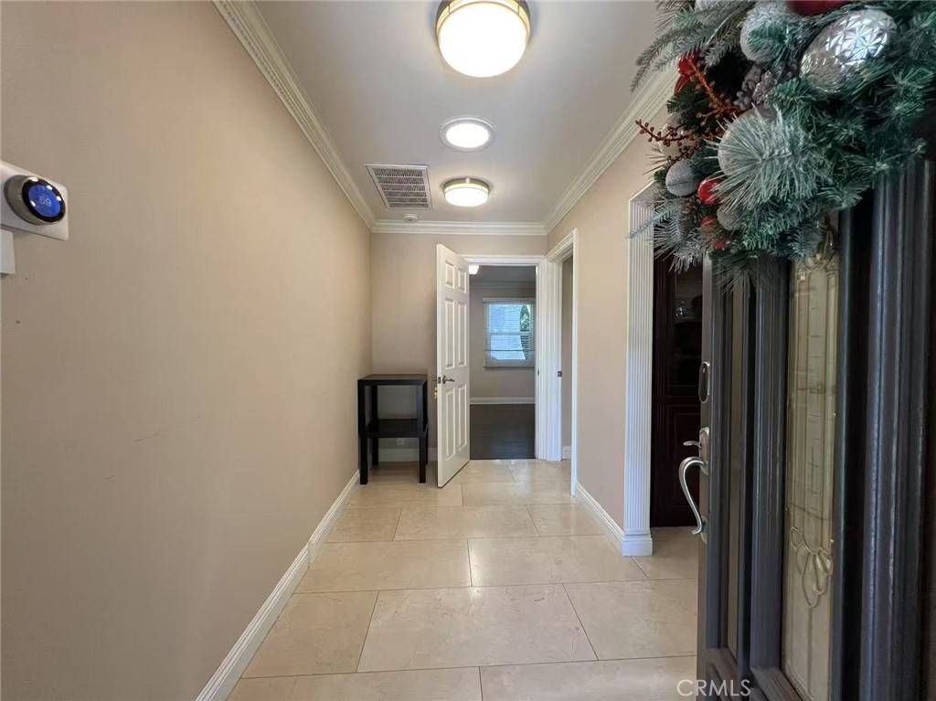 Glendora, CA 91741,445 N Live Oak AVE