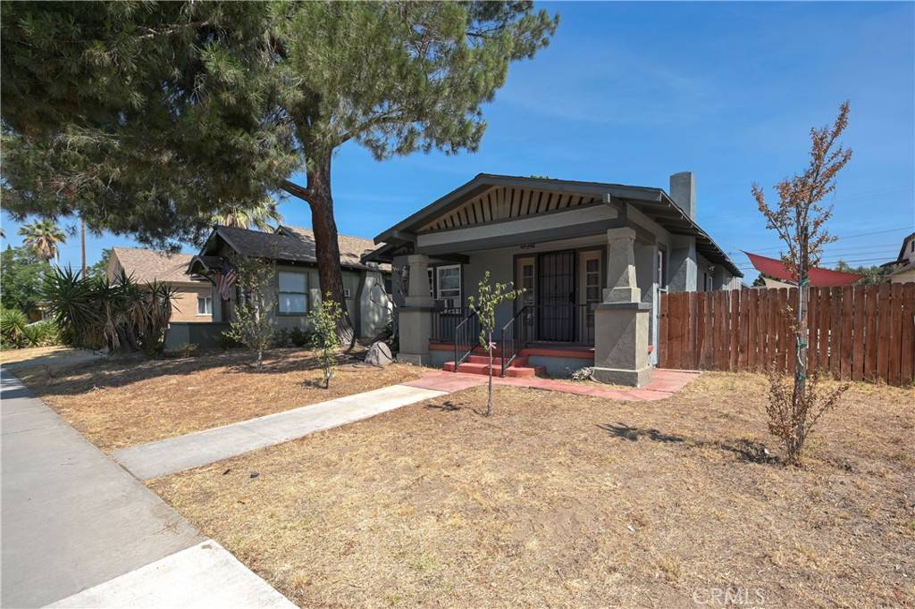 Colton, CA 92324,151 W C ST