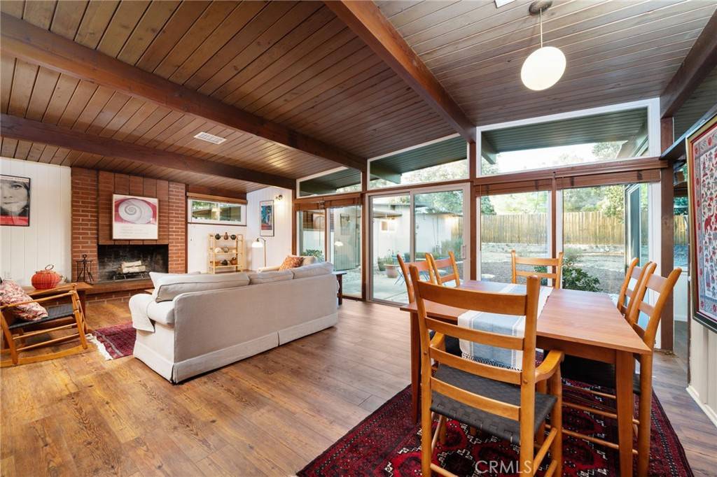 Claremont, CA 91711,2492 Grand AVE