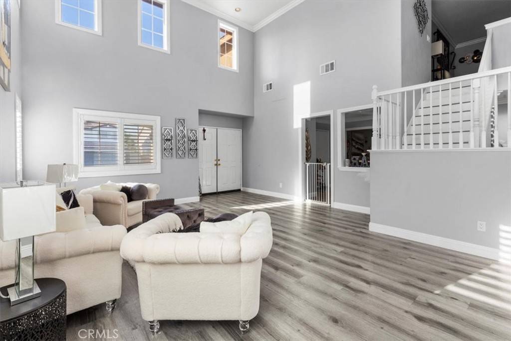Fontana, CA 92336,15467 Spruce Tree WAY