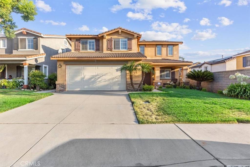 Fontana, CA 92336,15467 Spruce Tree WAY